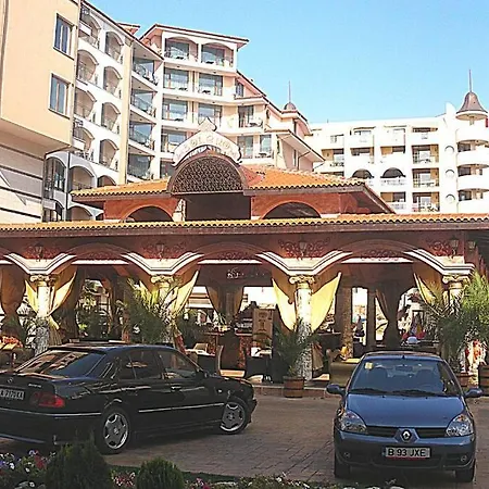 Апартамент Near The